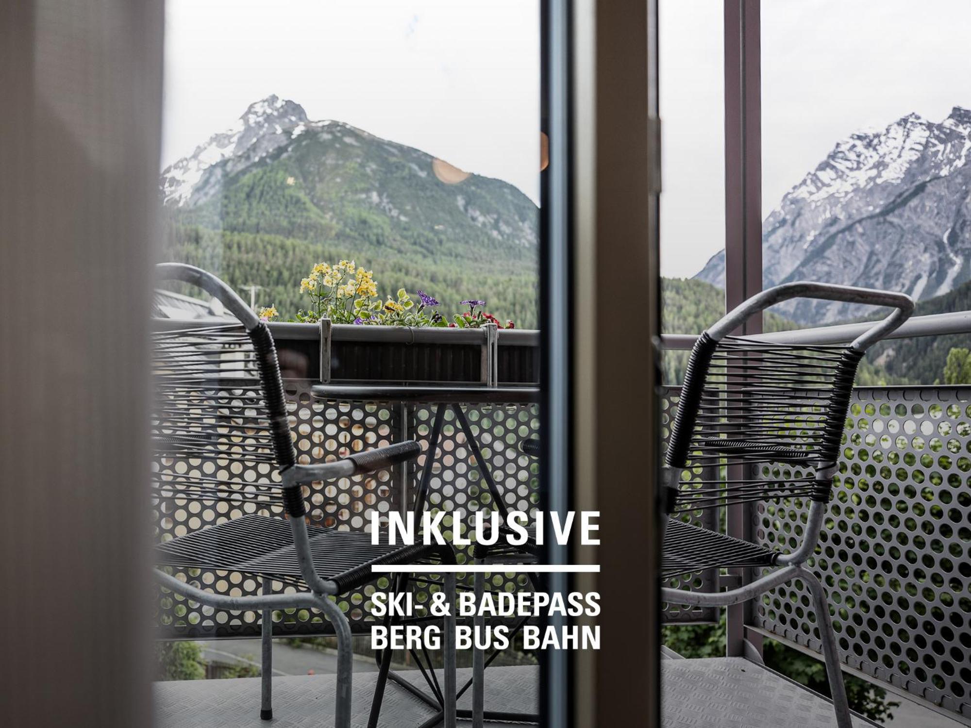 Badehotel Belvair Scuol Bagian luar foto