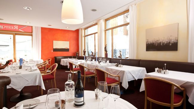 Badehotel Belvair Scuol Restoran foto